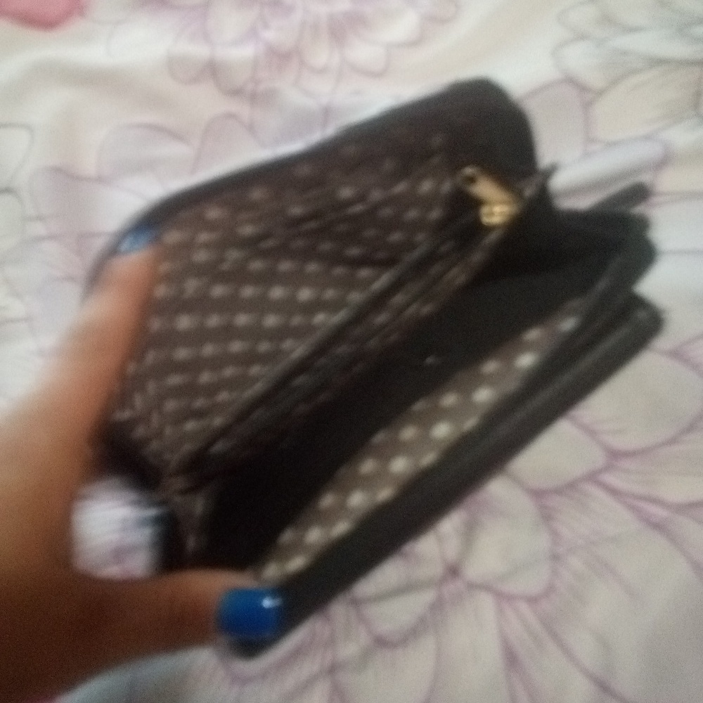 Wallet - Picture 4 of 4